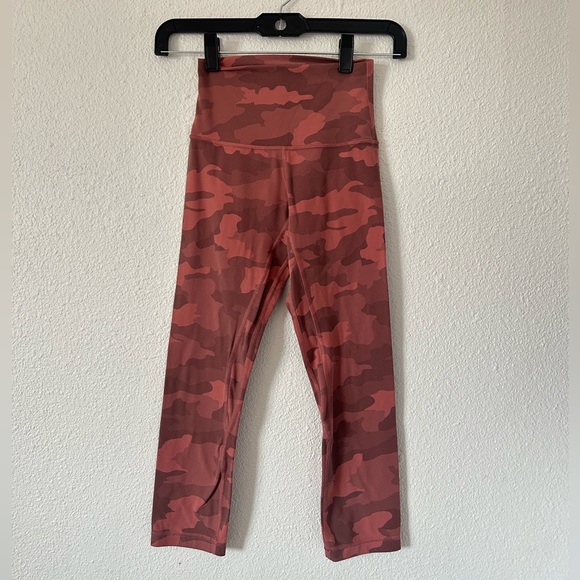 Lululemon Align Crop *21"
Heritage 365 Camo Brier Rose Multi Sz 2 - Picture 2 of 11